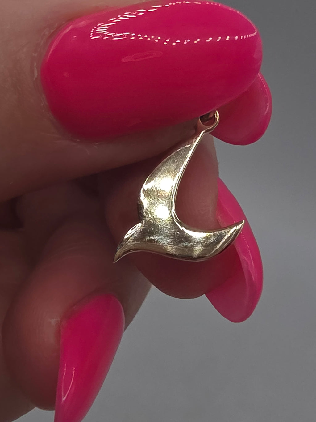 RETIRED James Avery Solid 14K Gold Asymetrical Descending Dove Silhouette Charm