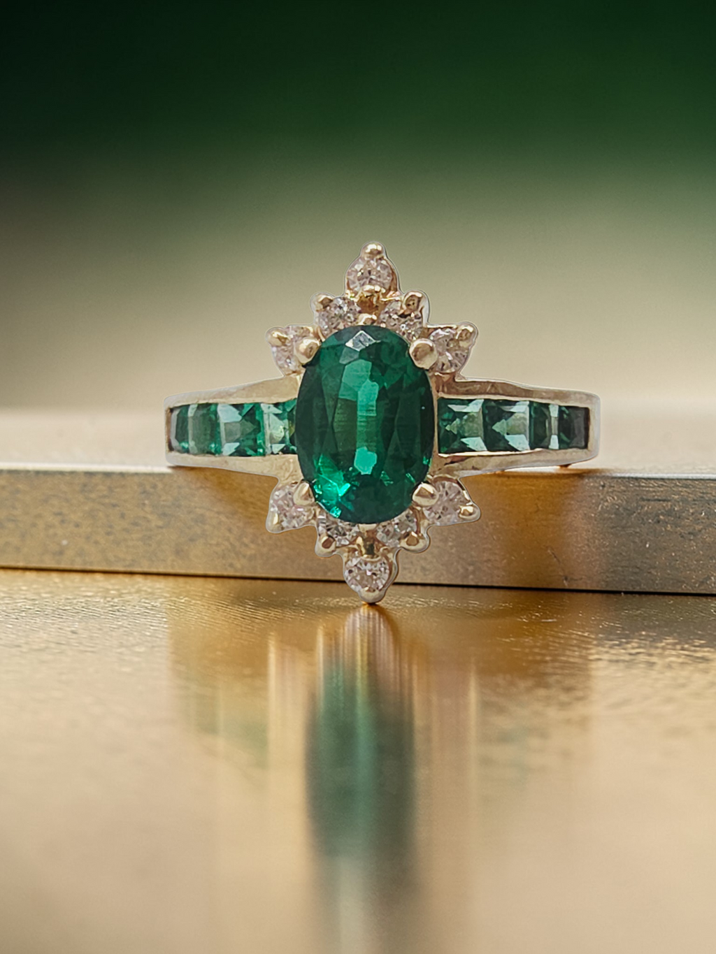 Solid 14K Gold Ring with Oval Lab-Created Emerald & Diamonds – Sz 5.25