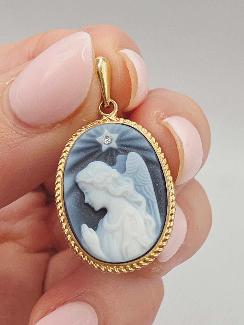 Solid 14K Yellow Gold Blue Agate Angel Cameo Necklace Pendant w Diamond Accent
