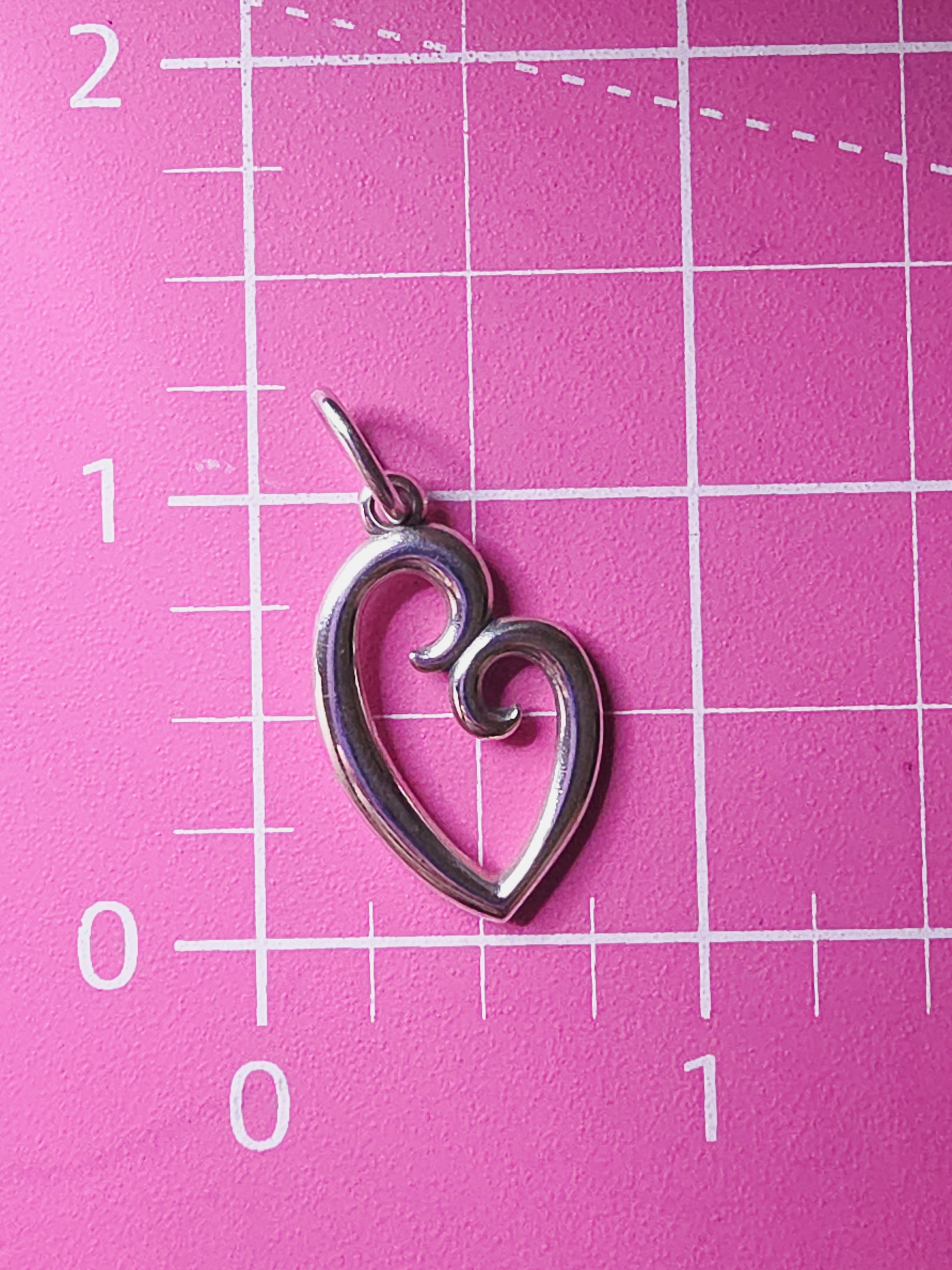 James Avery 925 Sterling Silver Mothers Love Heart Charm Pendant