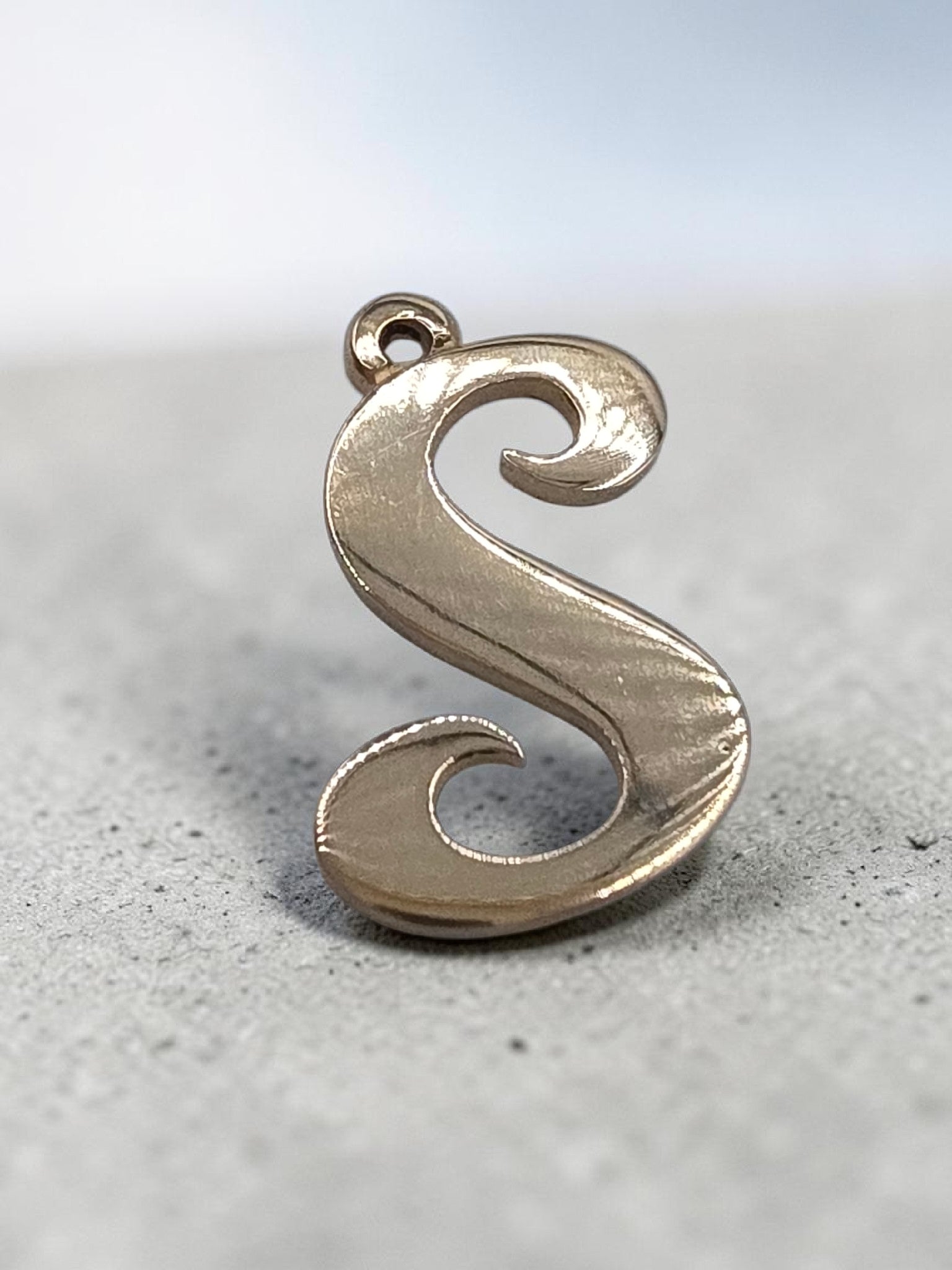 Retired James Avery Solid 14K Yellow Gold LARGE Letter "S" Initial Charm Pendant