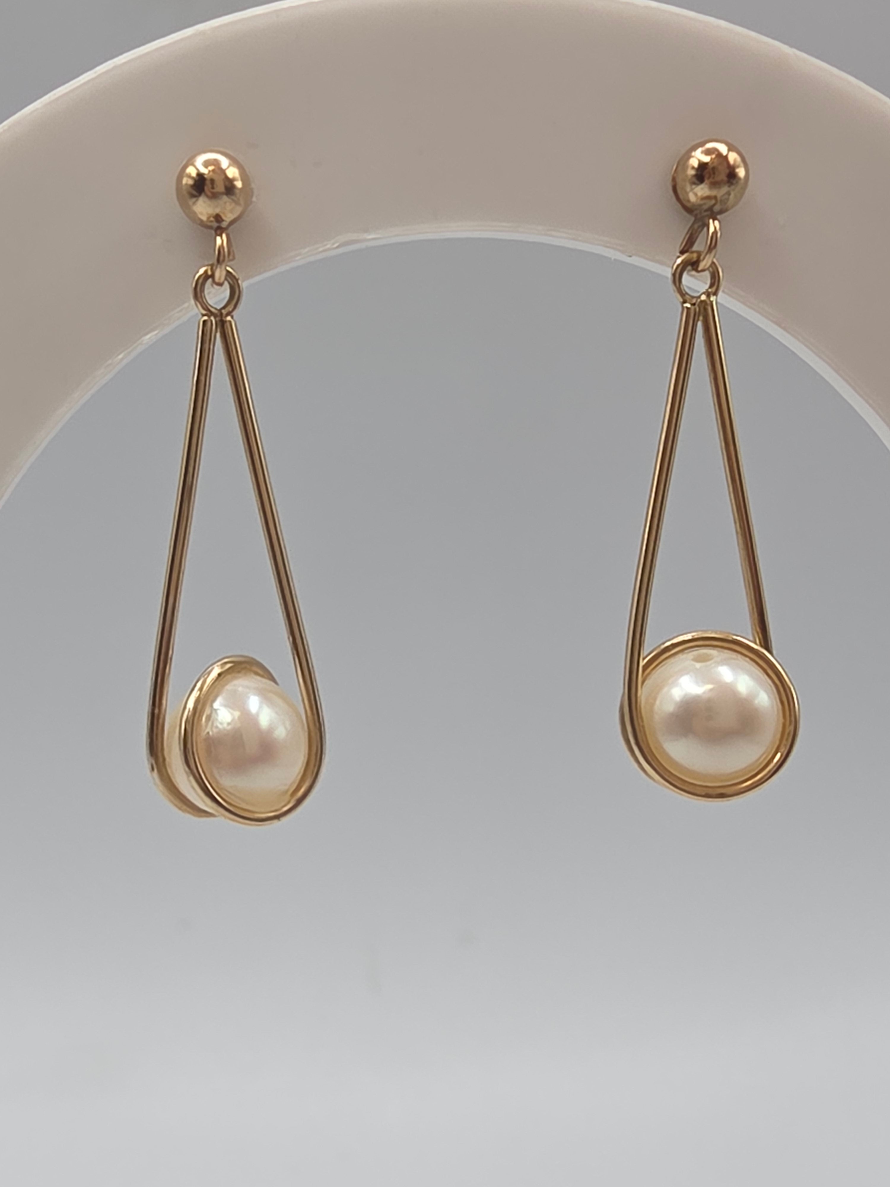 Solid 14K Yellow Gold Pearl Dangle Earrings Teardrop Frame Drop Design
