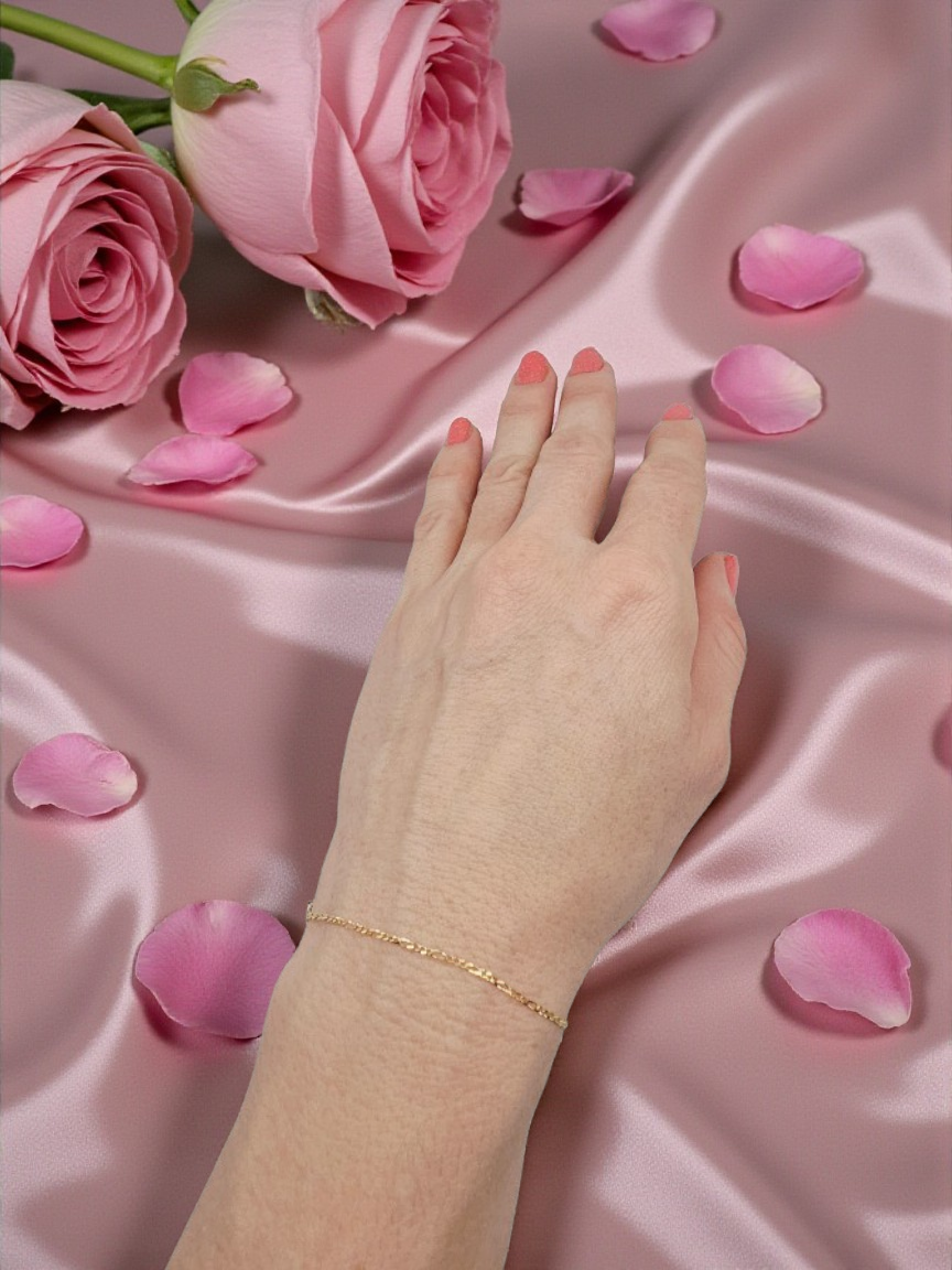 Solid 18K Yellow Gold Figaro Link Bracelet 7.25 Inches