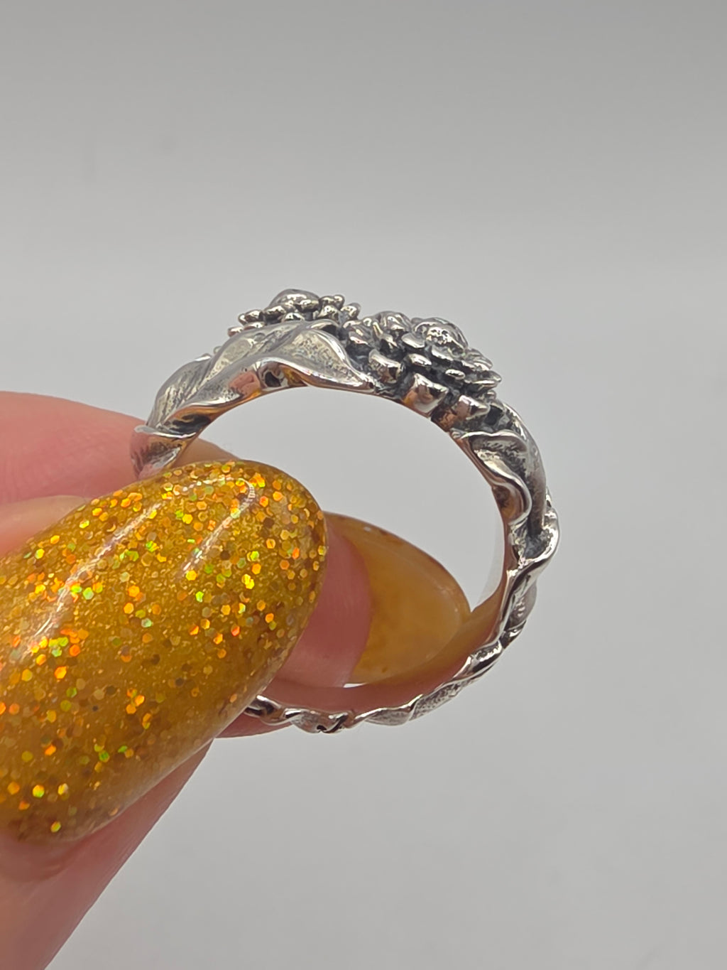 RETIRED Etah Love Sterling Silver Gothic Chrysanthemum Flower Band Ring - Size 5