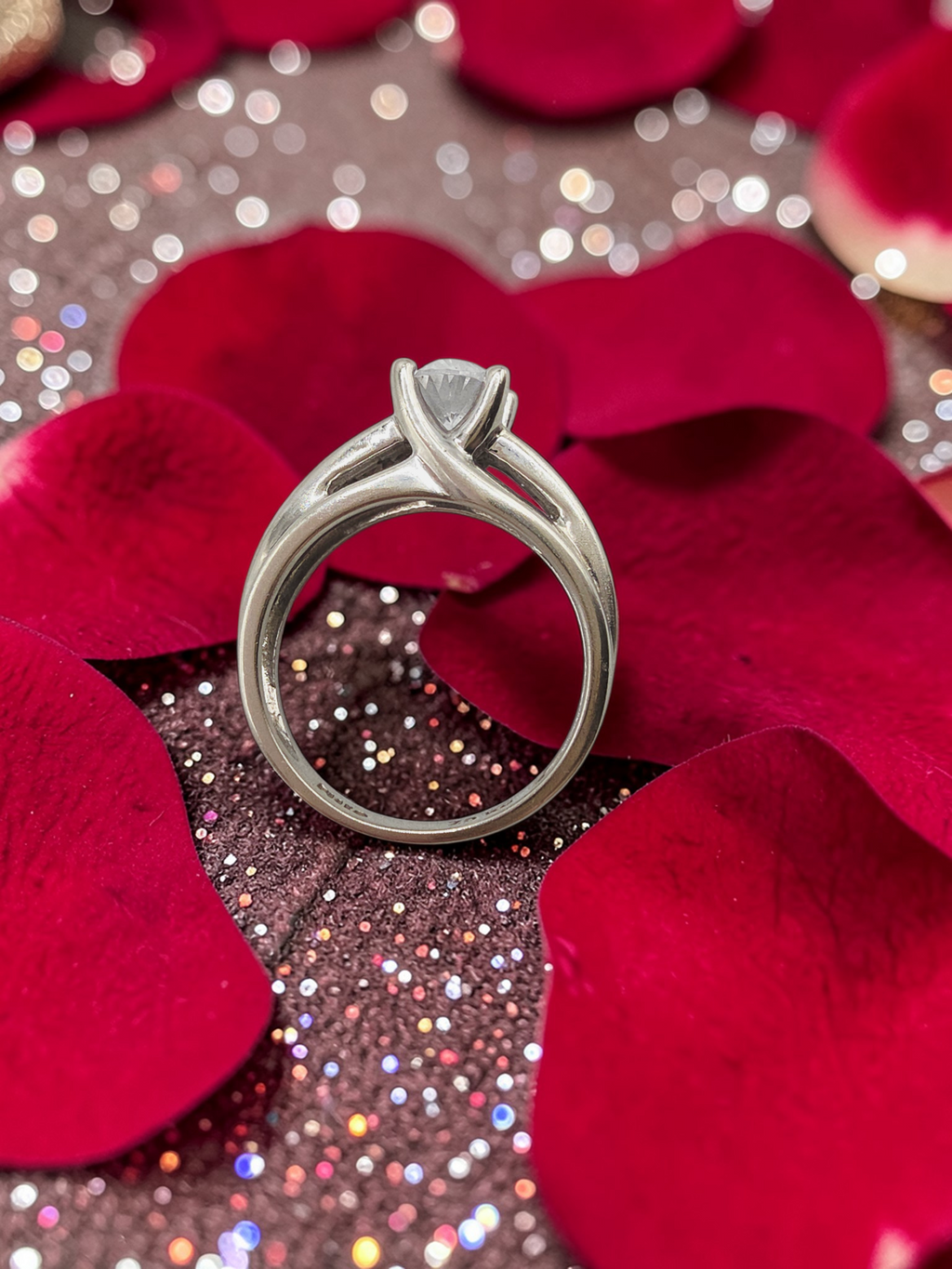 Solid 14K White Gold Oval-Cut CZ Ring with Channel Set Accents – Size 6