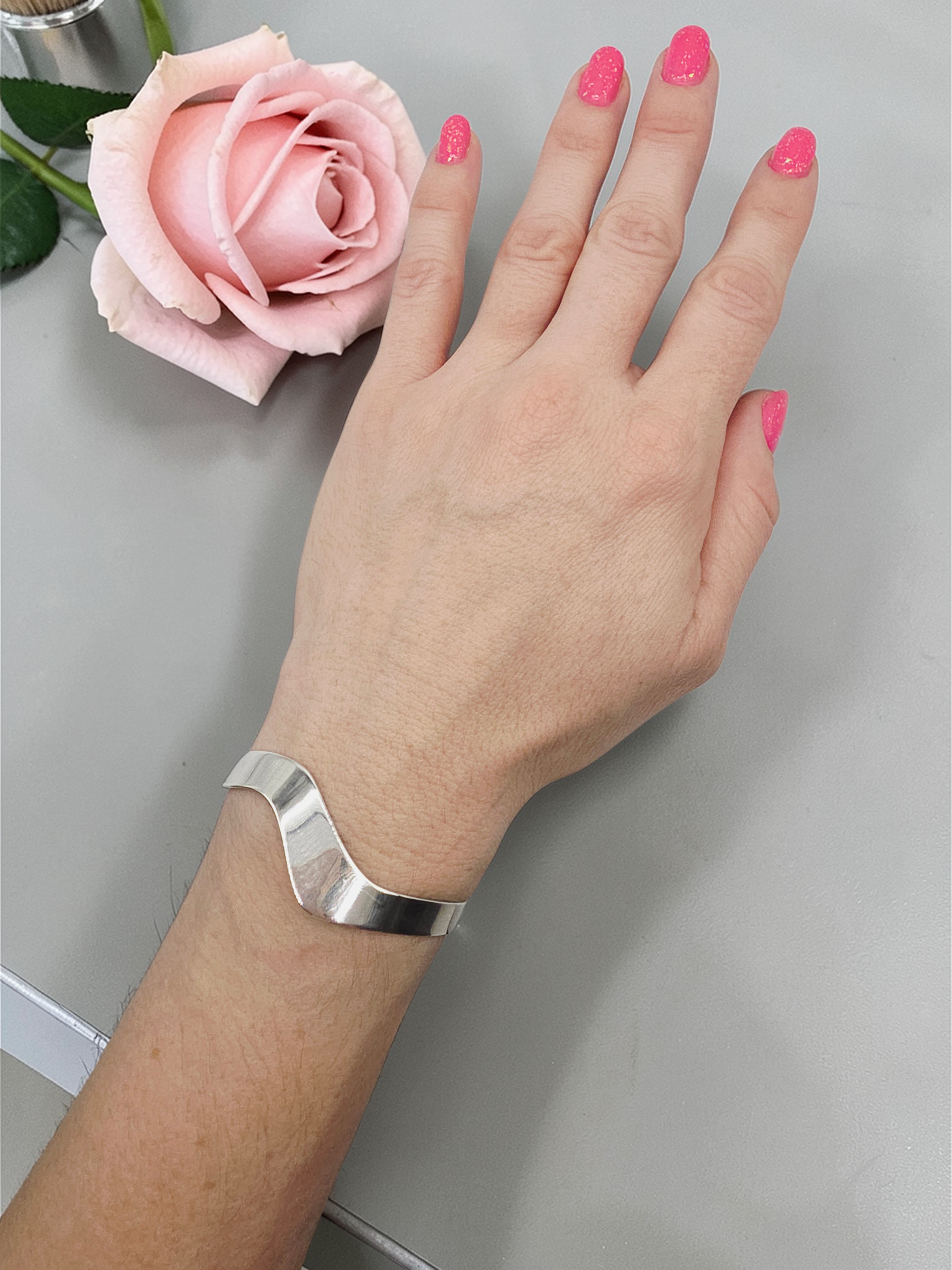 RETIRED James Avery Wavy Sterling Silver  Cuff Bracelet 925 - 7 Inch