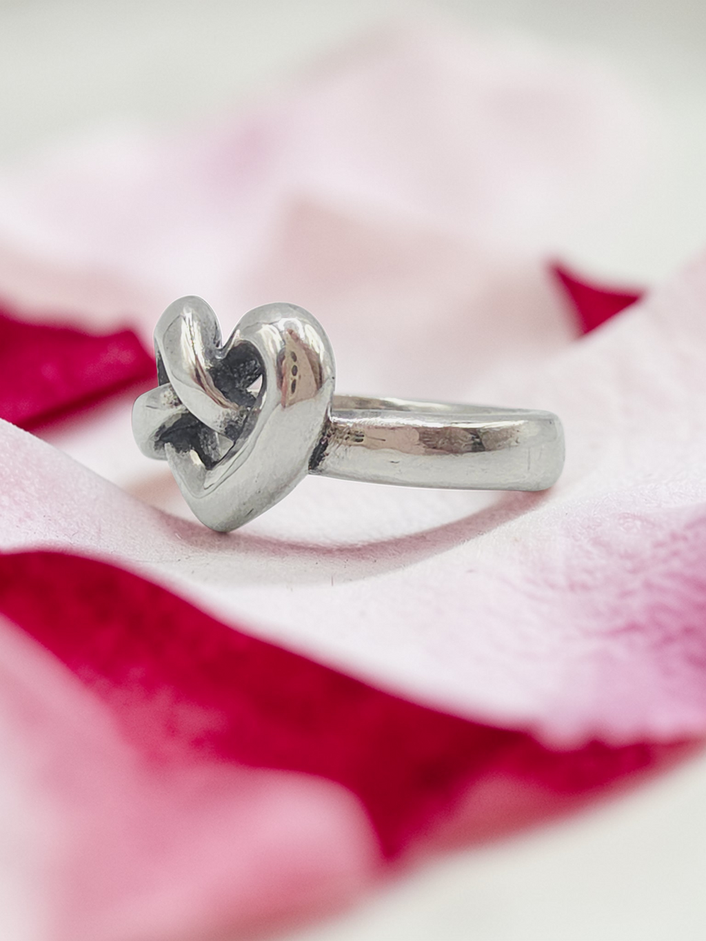 James Avery 925 Sterling Silver Heart Knot Ring - Size 6.25