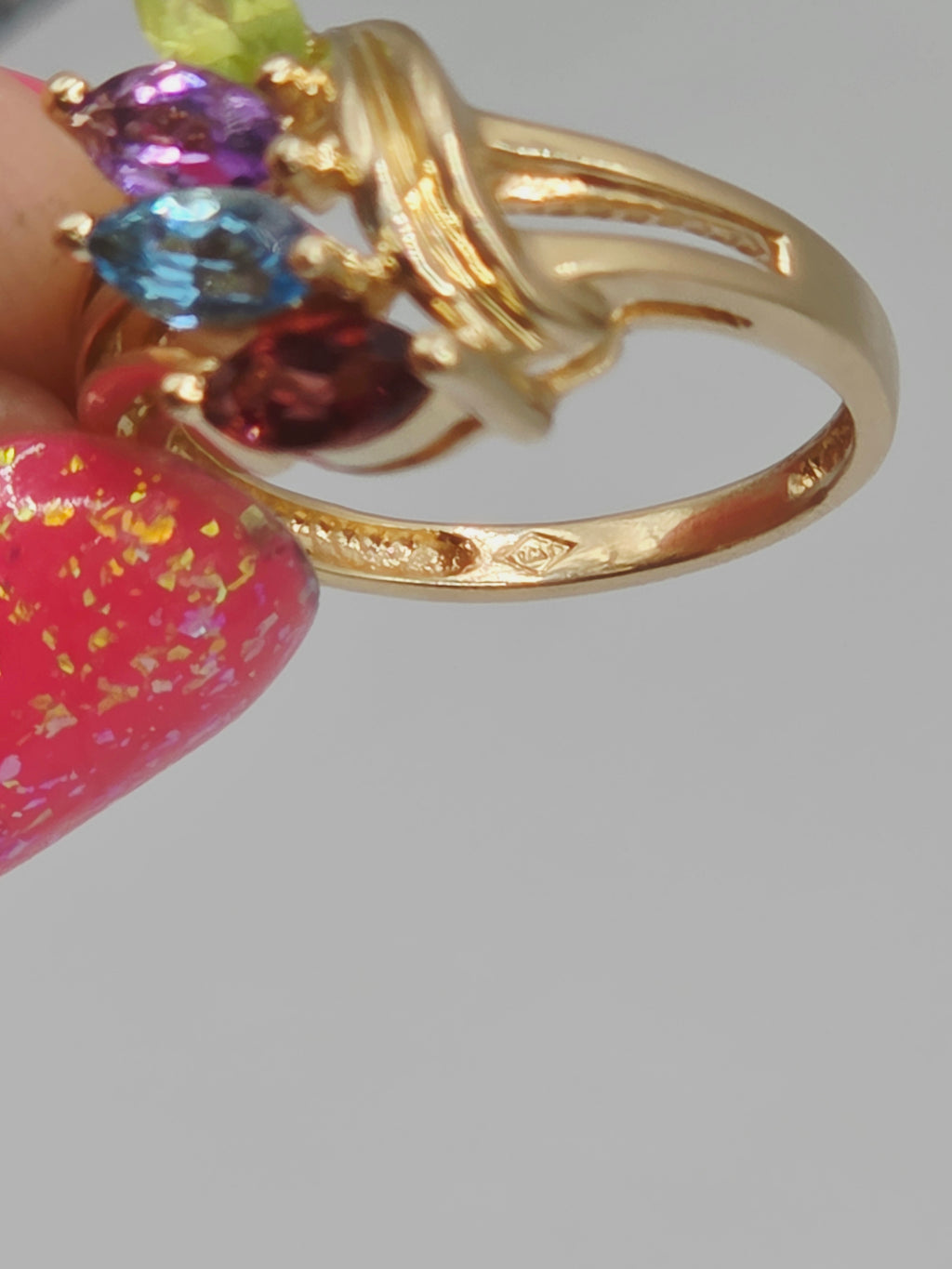 Solid 10K Yellow Gold Ring with Topaz Amethyst Peridot Garnet - Size 5