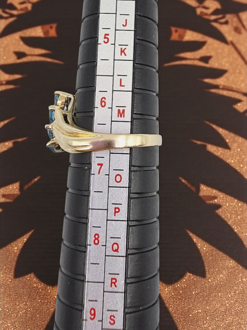 10K Solid Yellow Gold Ring with Blue Topaz & Diamond Cluster – Size 6.5