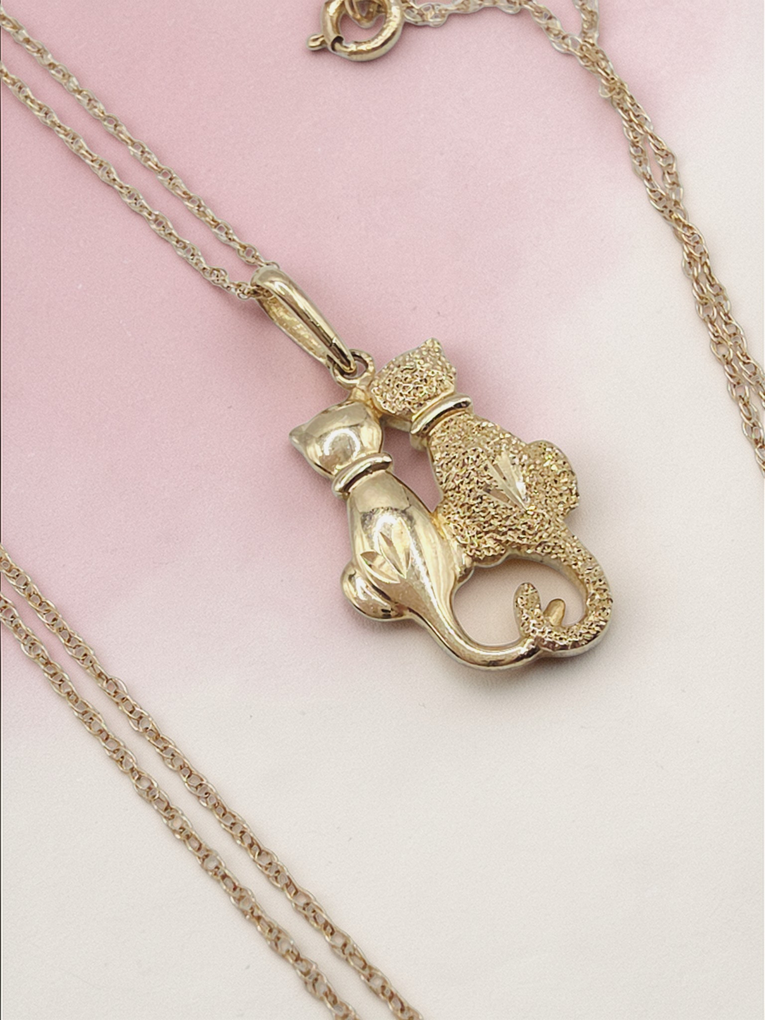 Solid 10K Yellow Gold Kitty Cat Love Couple Pendant Necklace - 18 Inch