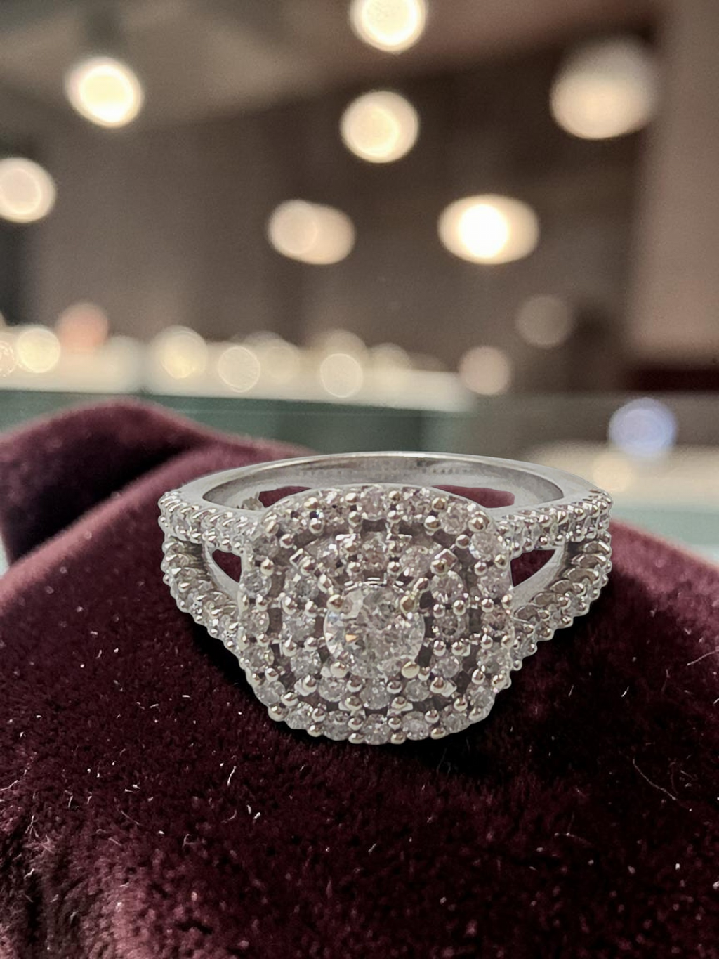 Pompeii3 Solid 10K White Gold Diamond Engagement Ring - Size 7