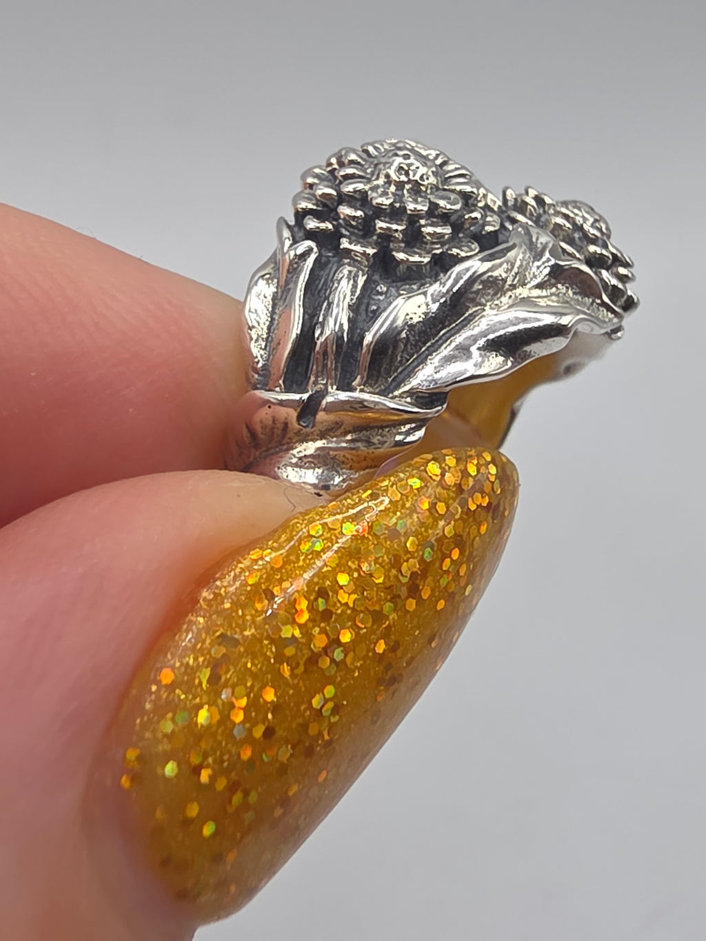RETIRED Etah Love Sterling Silver Gothic Chrysanthemum Flower Band Ring - Size 5