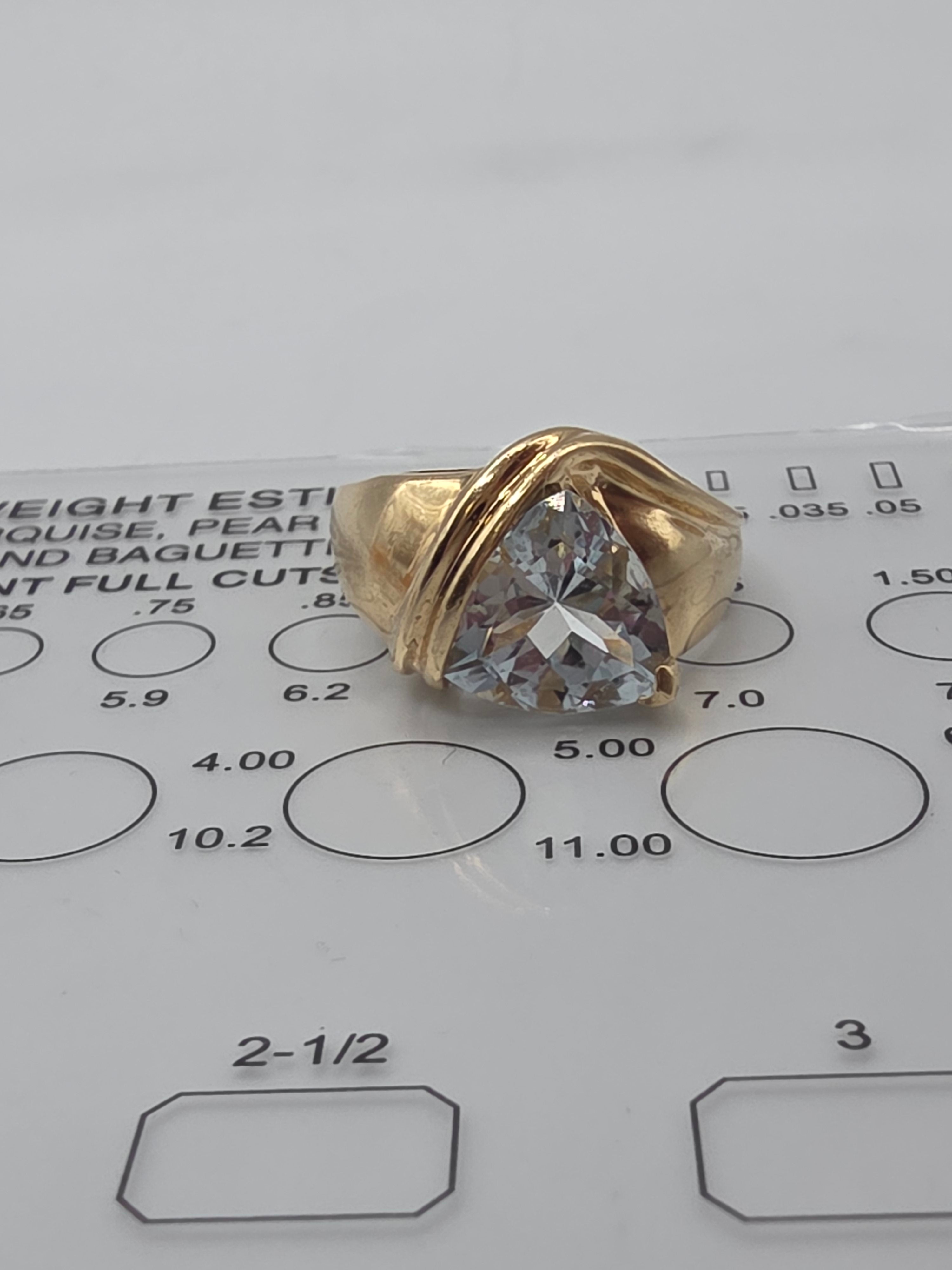 Caspian International Solid 10K Yellow Gold Trillion Cut Aquamarine Ring - Size 7.25