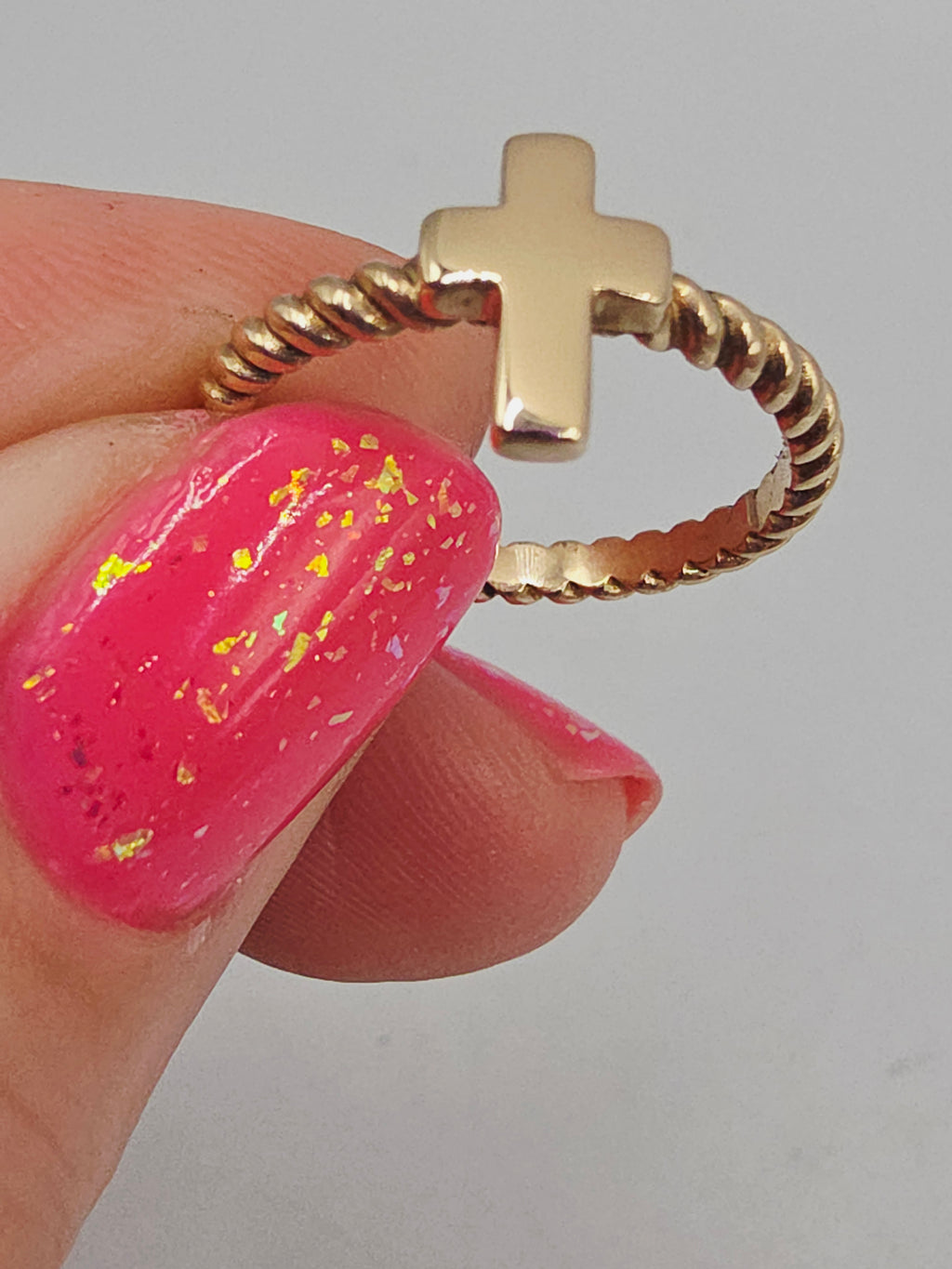 RETIRED James Avery Solid 14K Yellow Gold Cross Ring with Twisted Band – Size 6
