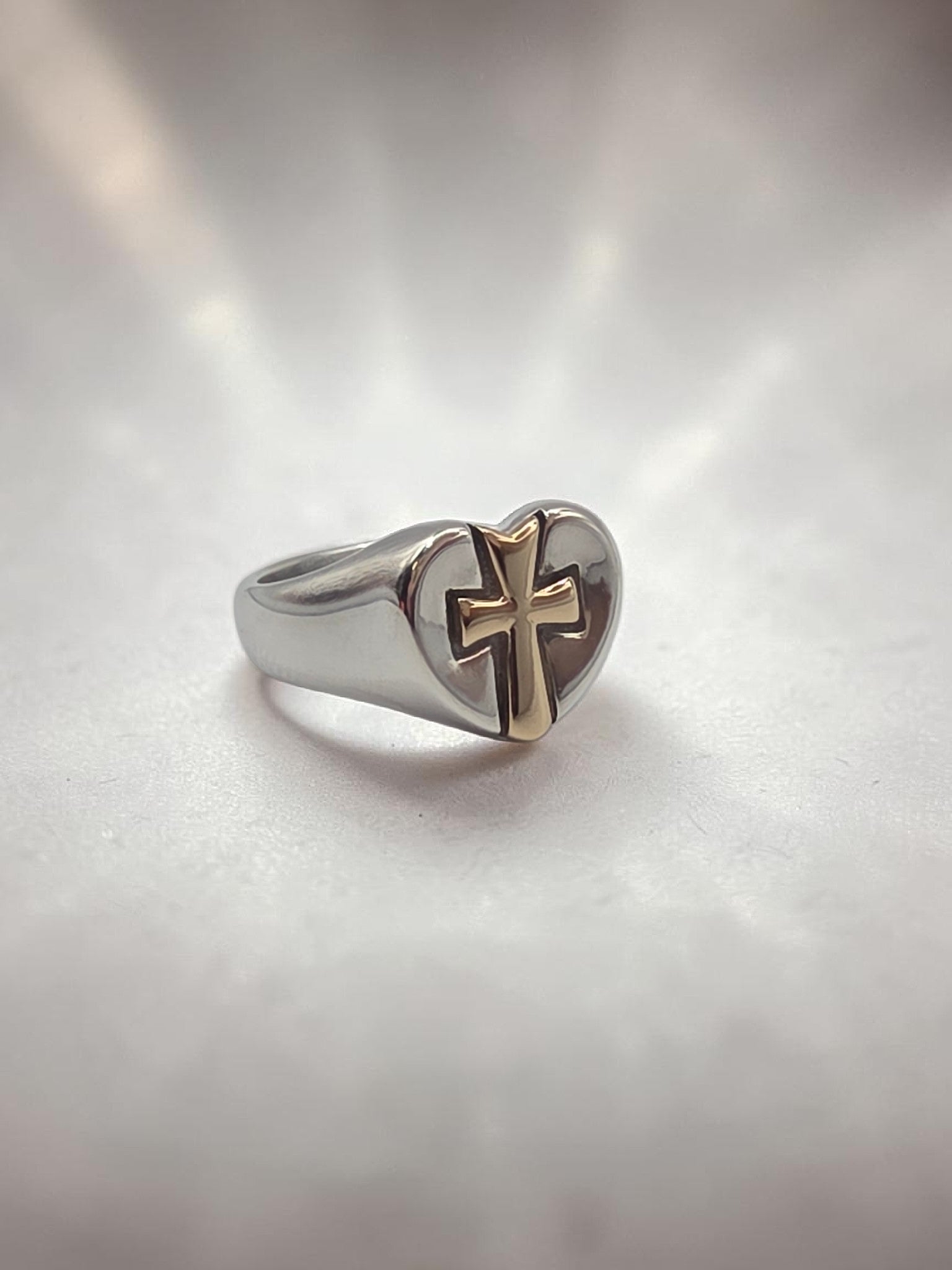 RETIRED James Avery Sterling Silver Heart Ring with 14K Gold Cross Size 6