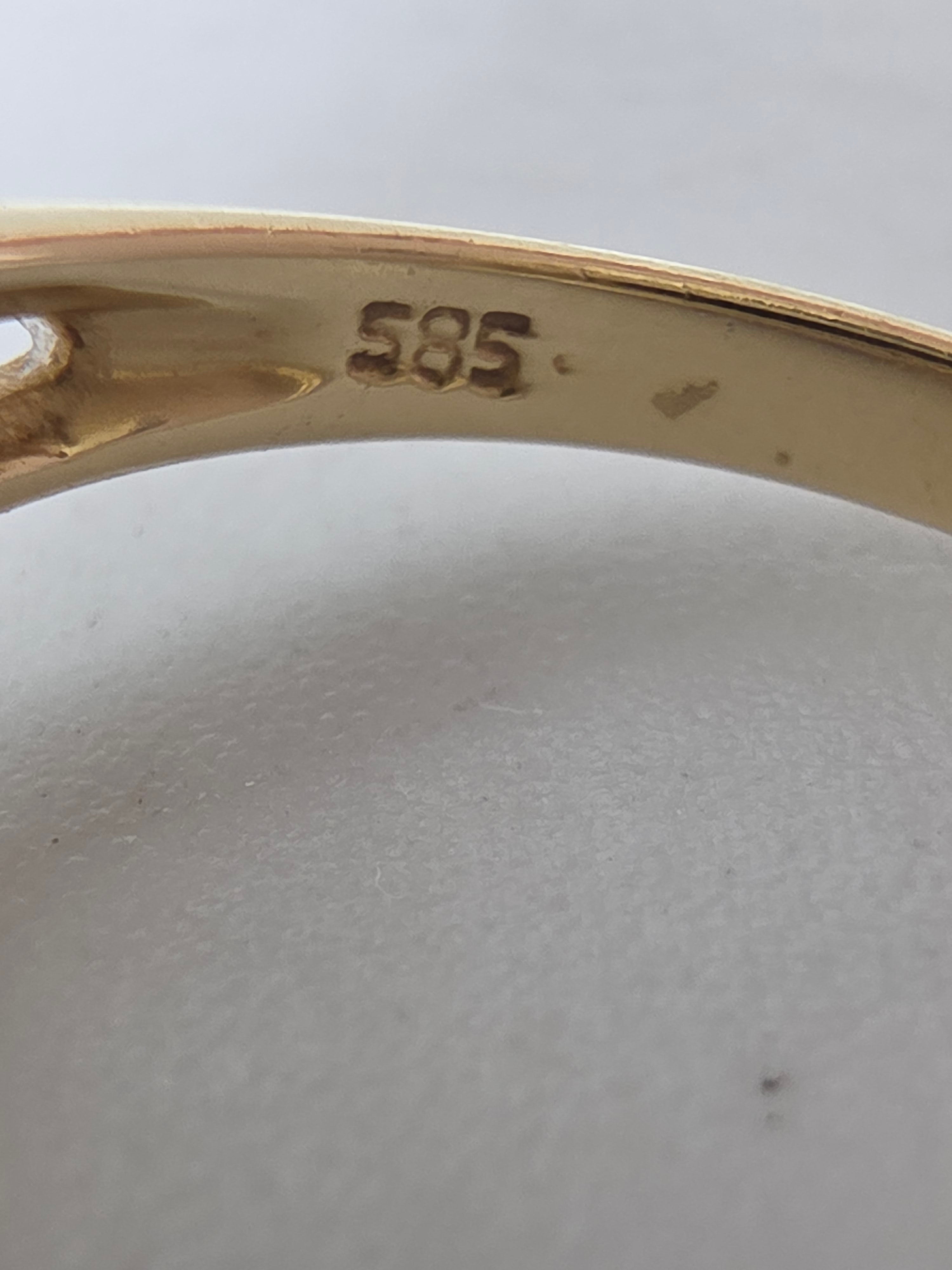 Vintage Designer East Arts Solid 14K Yellow Gold Jade & Diamond Ring Size - 6.25