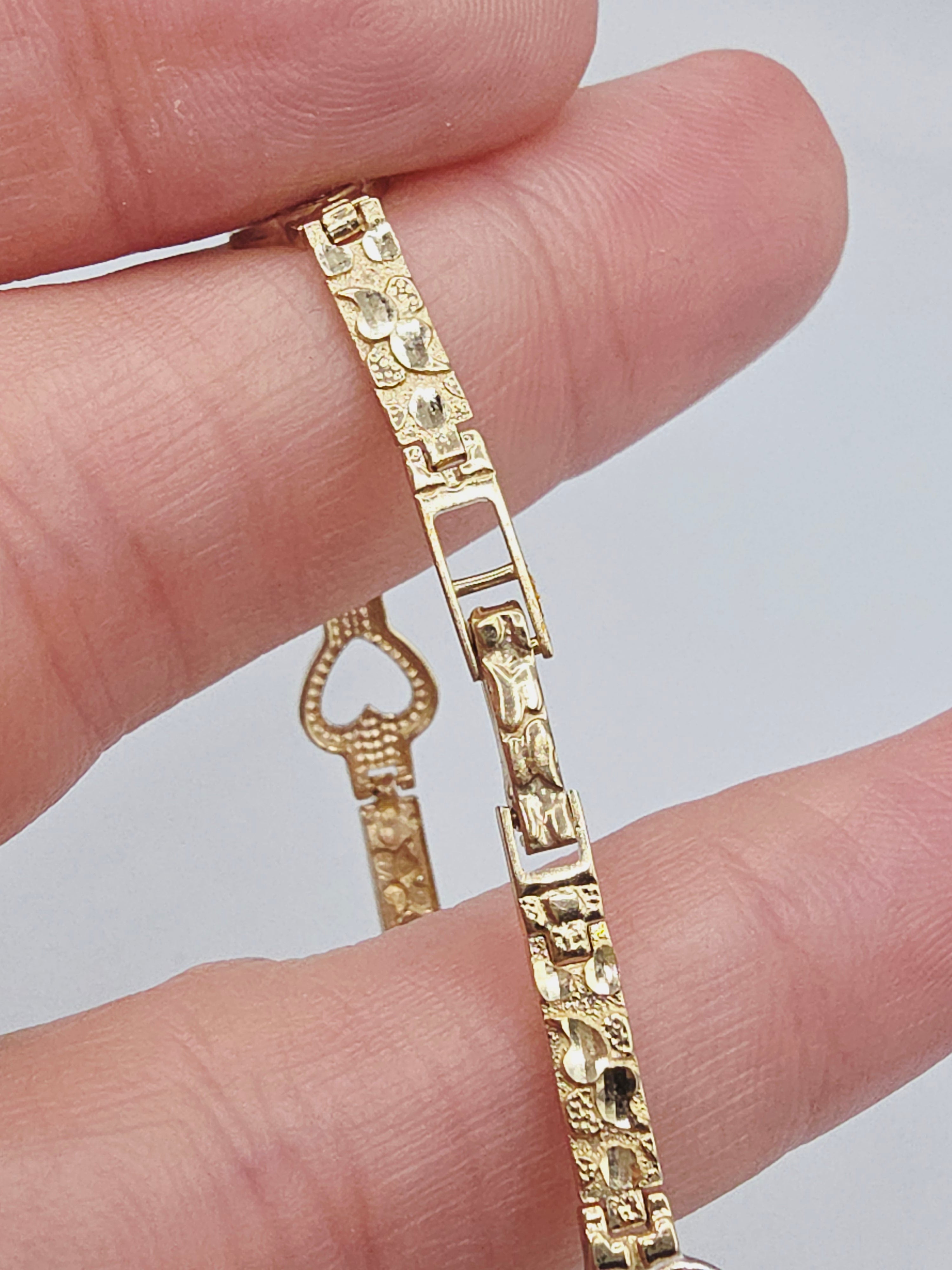 Solid 10K Yellow Gold Nugget Link Heart Bracelet - 7 Inch