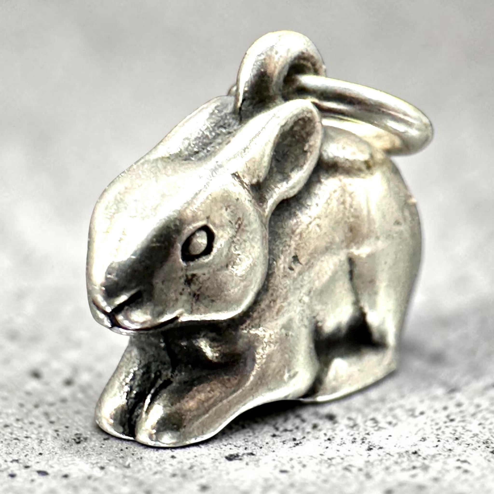 Retired James Avery 925 Sterling Silver Bunny Rabbit Charm Pendant