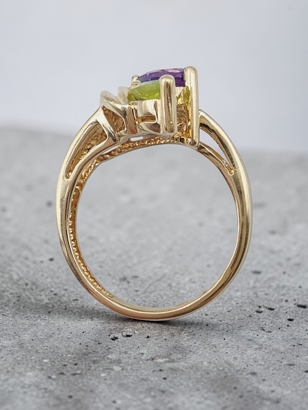 Solid 10K Yellow Gold Ring with Topaz Amethyst Peridot Garnet - Size 5